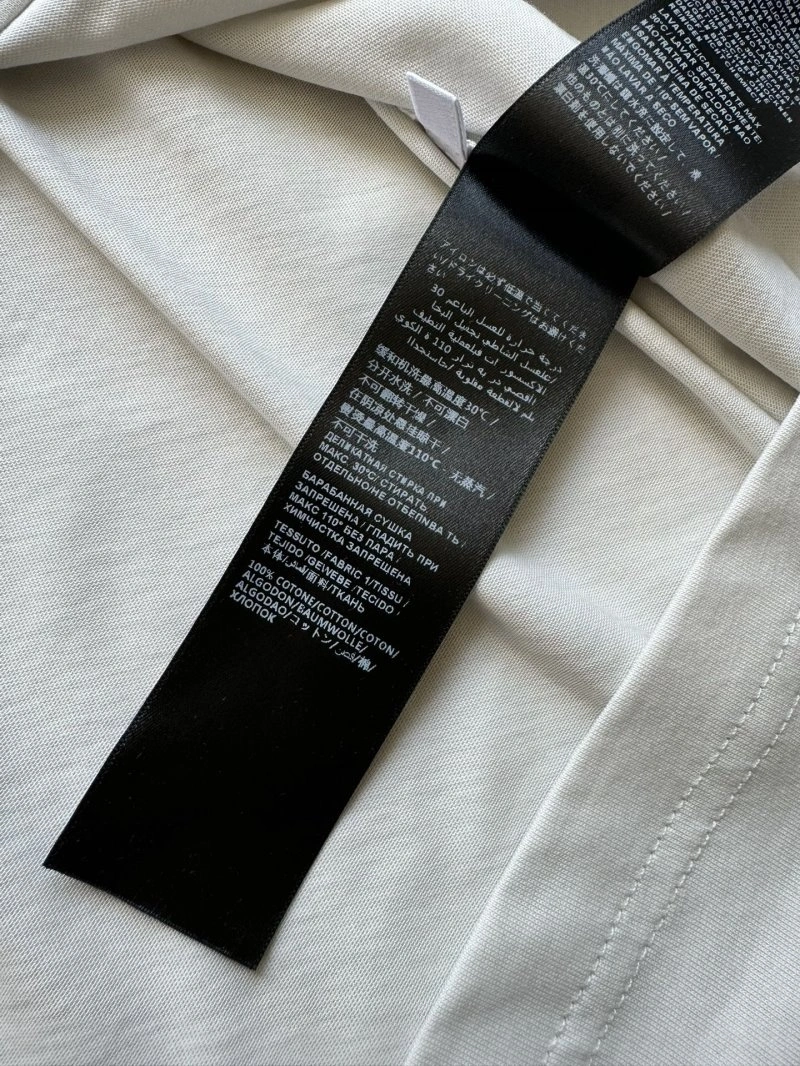 Balenciaga T-Shirts TimelessDesign 96301