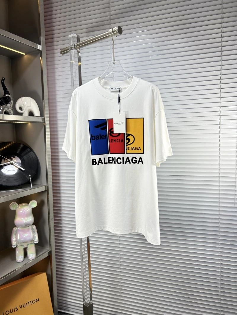 Lightweight Balenciaga T-Shirts 97628