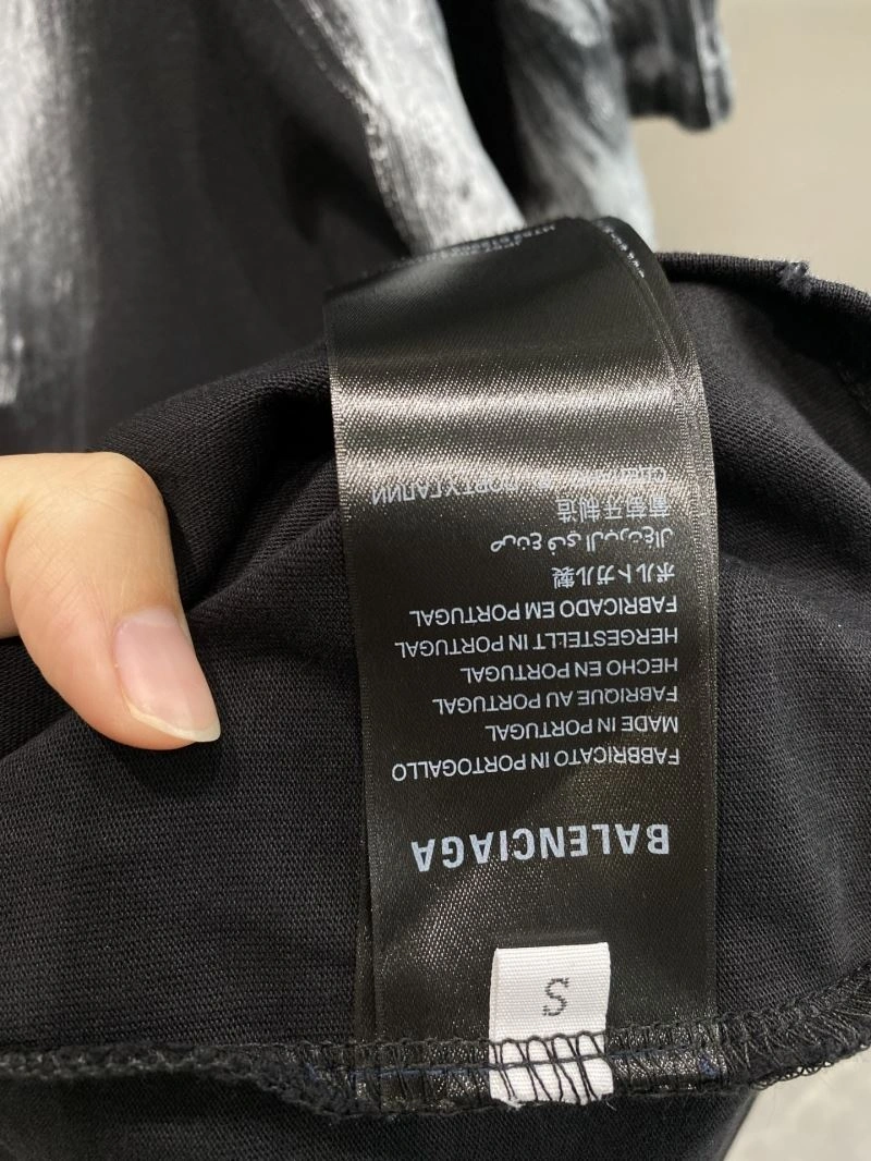 Balenciaga T-Shirts Durable 97572