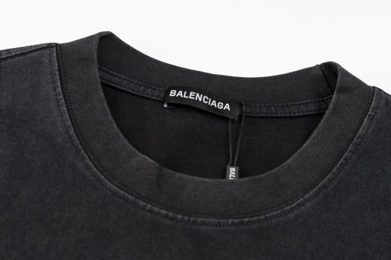 Seasonal Balenciaga T-Shirts 97593