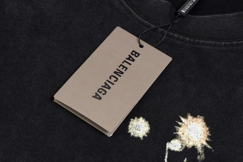 Seasonal Balenciaga T-Shirts 97593