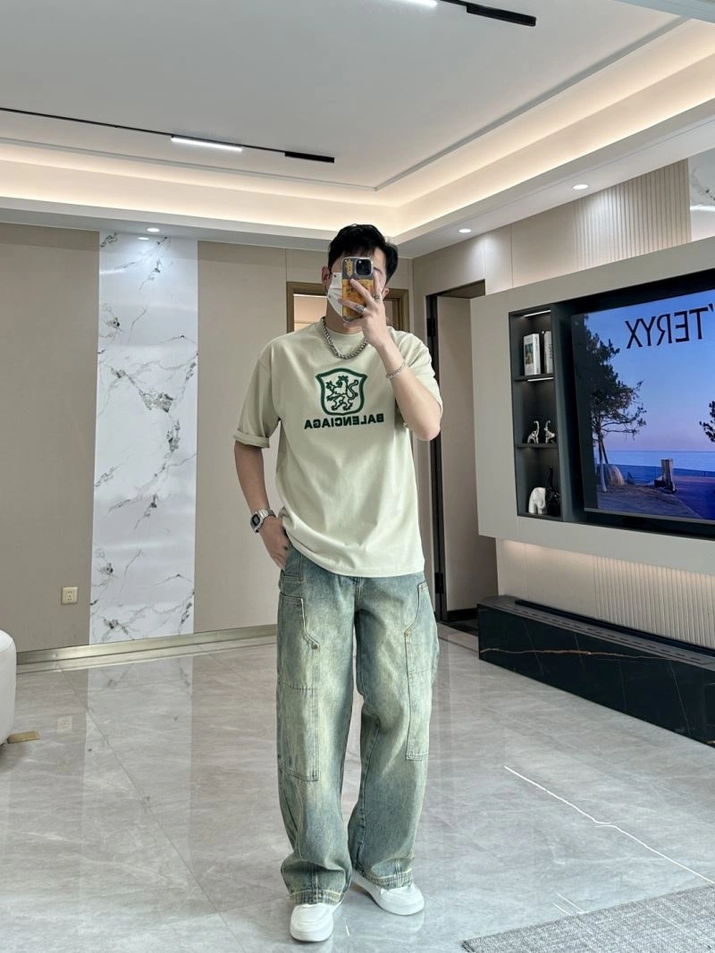 TechFriendly Balenciaga T-Shirts 97555