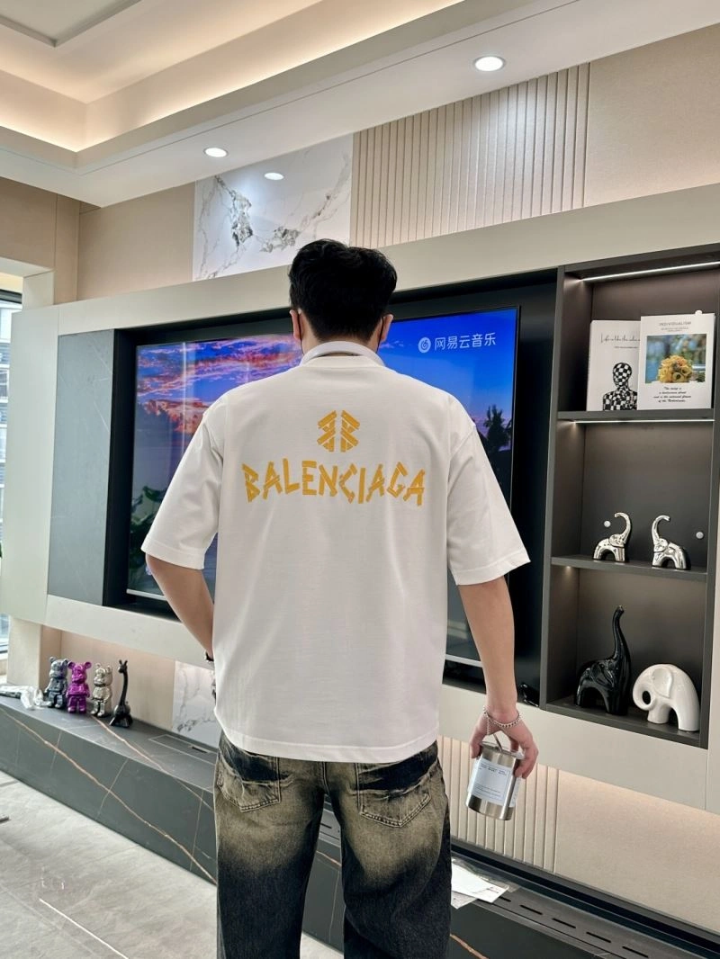 ZipUp Balenciaga T-Shirts 97551