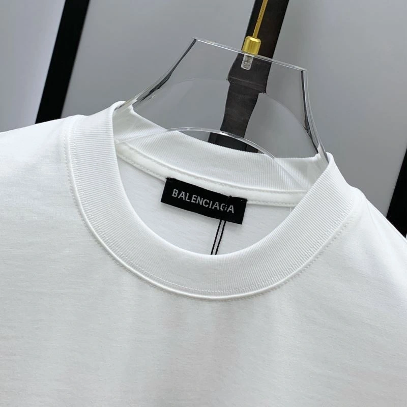Resilient Balenciaga T-Shirts 97547