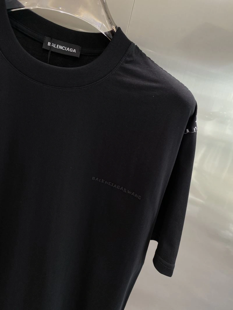 Vibrant Balenciaga T-Shirts 97522