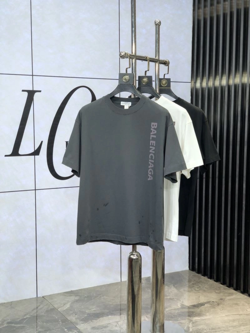 Balenciaga T-Shirts Resilient 97519