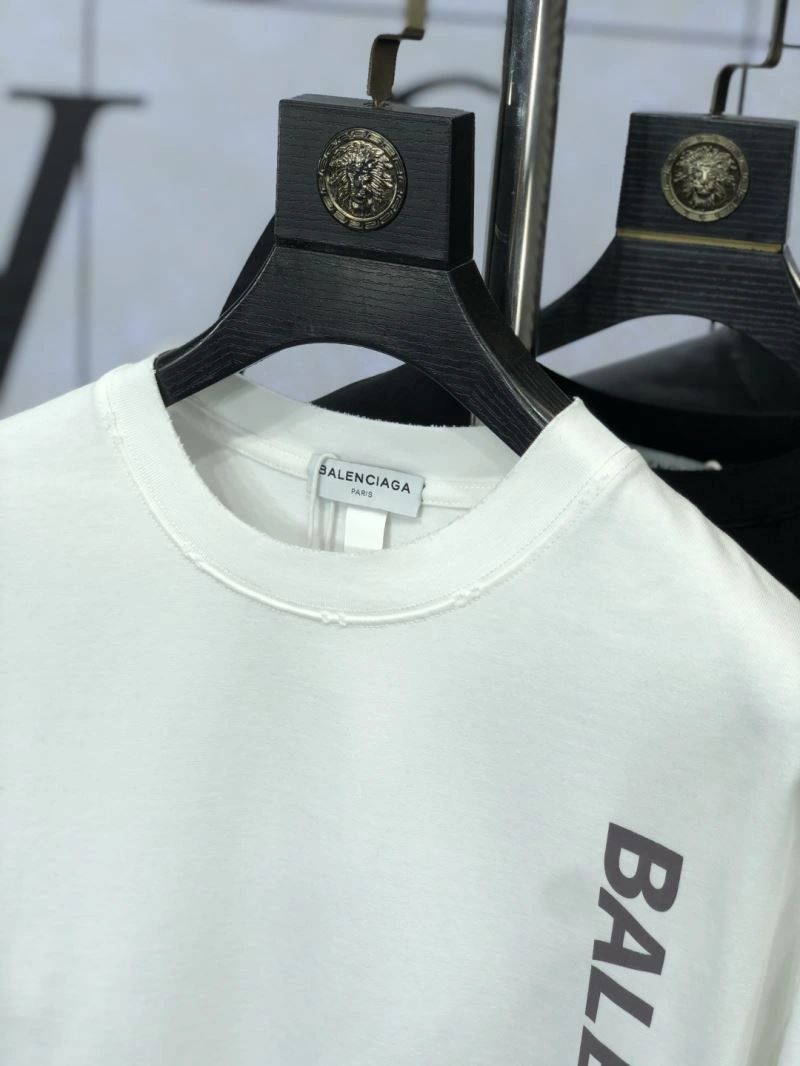 Balenciaga T-Shirts Sleek 97511