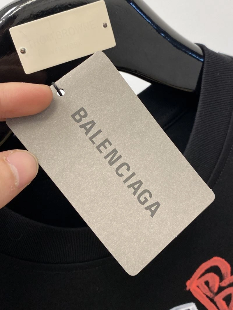 Balenciaga T-Shirts TimelessDesign 97498