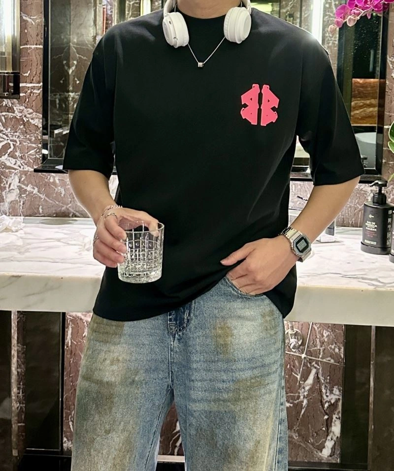 Lightweight Balenciaga T-Shirts 97495