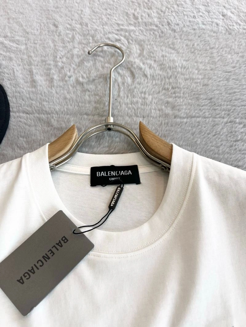 Effortless Balenciaga T-Shirts 97475