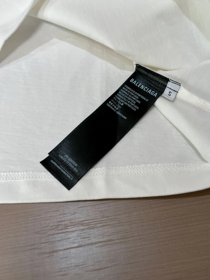 Effortless Balenciaga T-Shirts 97482