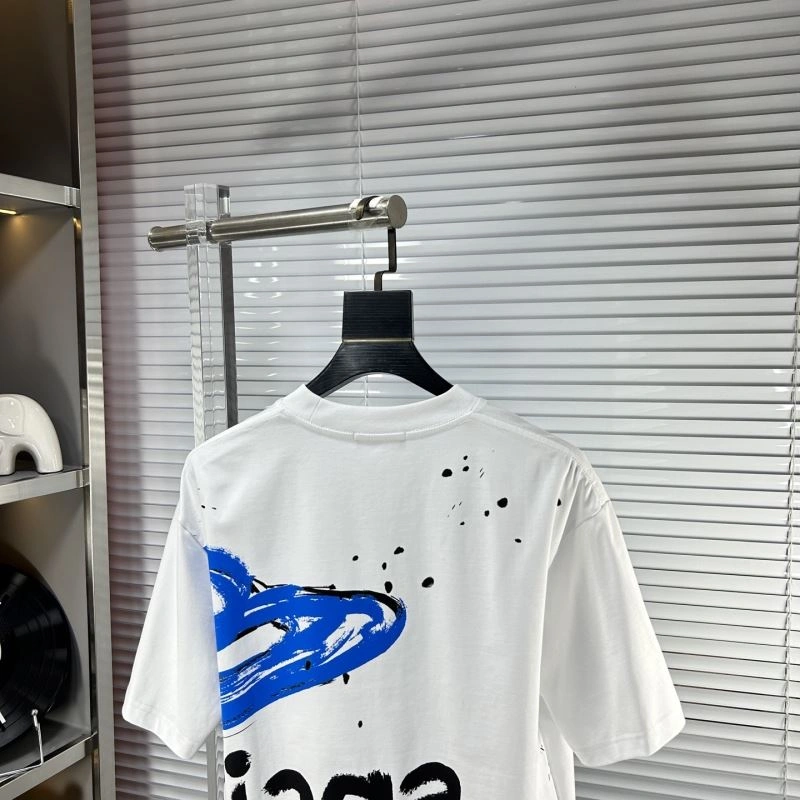 Elegant Balenciaga T-Shirts 97470