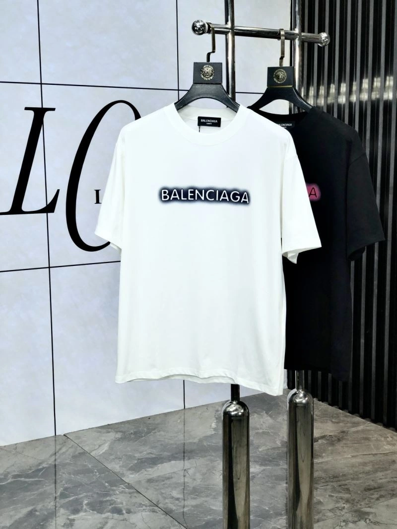 Balenciaga T-Shirts Comfortable 97446