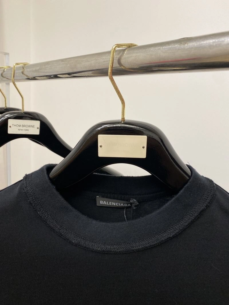 Unisex Balenciaga T-Shirts 97502
