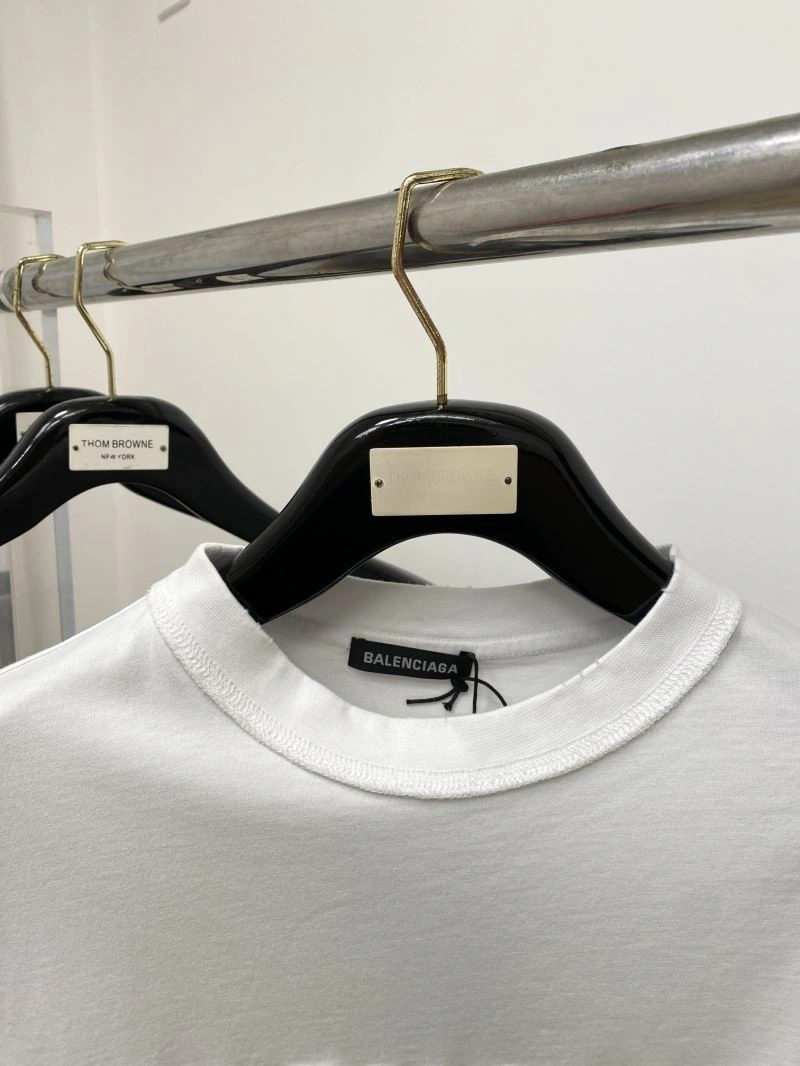 Elegant Balenciaga T-Shirts 97424
