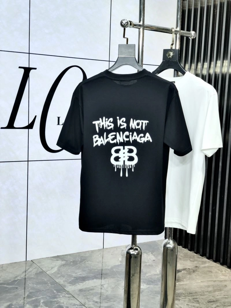 Reliable Balenciaga T-Shirts 97337