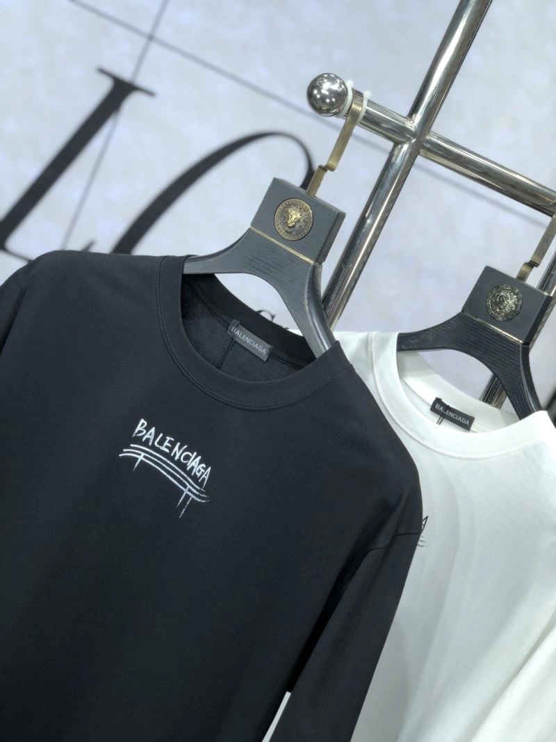 Reliable Balenciaga T-Shirts 97337