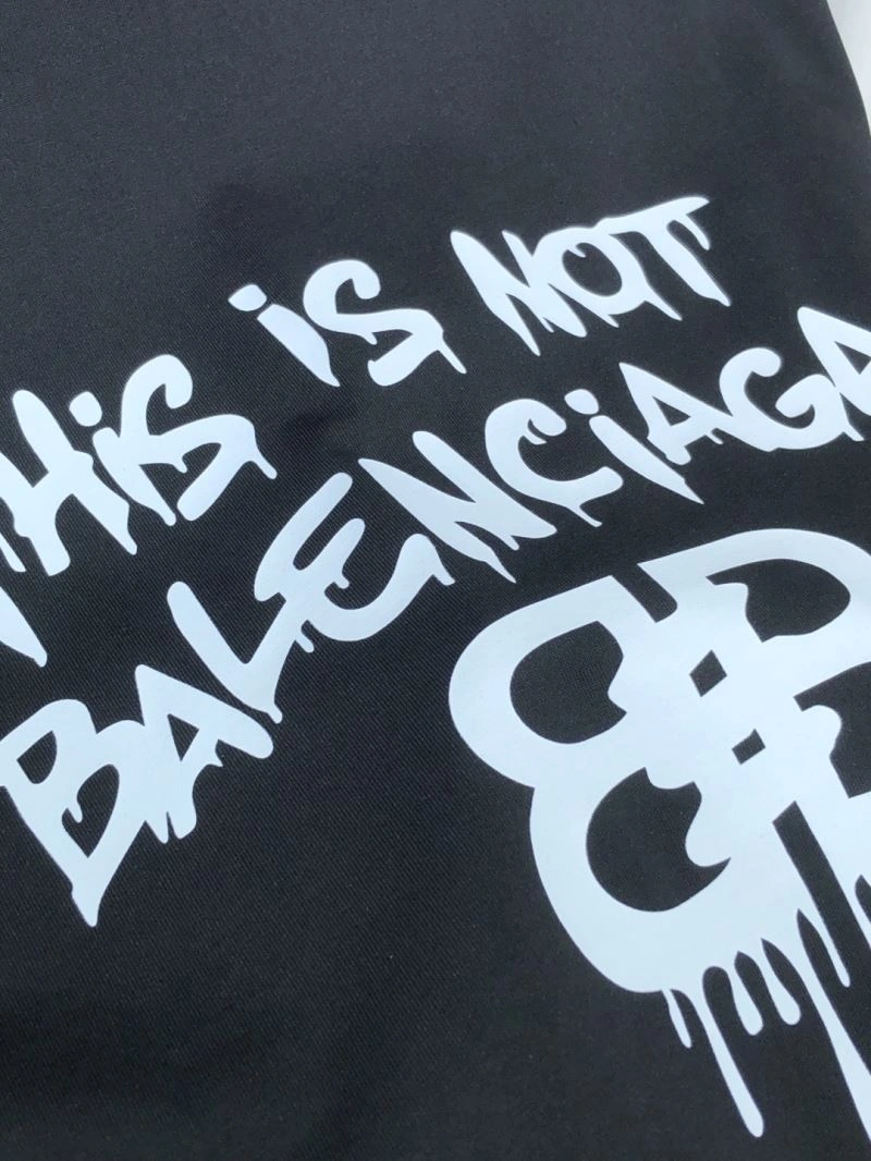 Reliable Balenciaga T-Shirts 97337