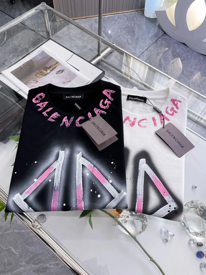 Sporty Balenciaga T-Shirts 97318