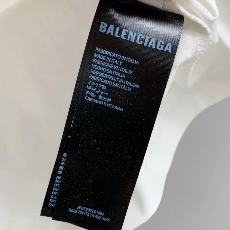 Effortless Balenciaga T-Shirts 97273