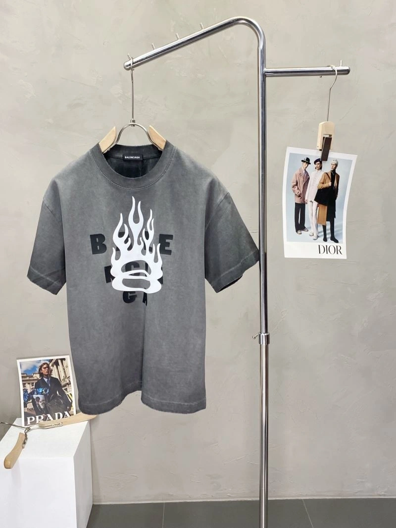 Lightweight Balenciaga T-Shirts 97265
