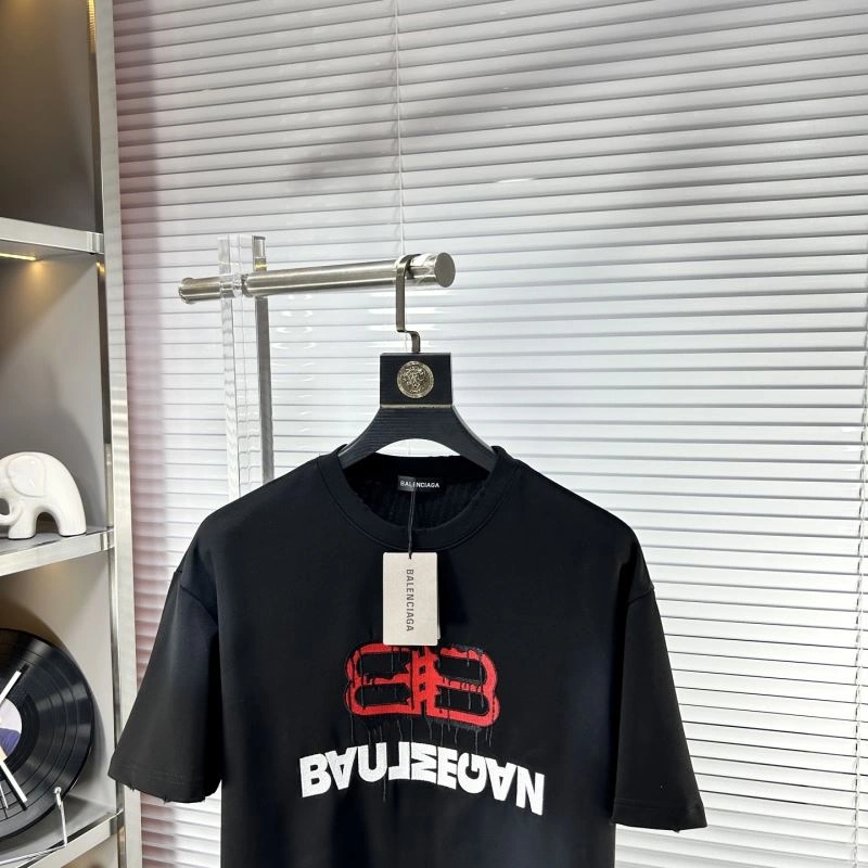 Breathable Balenciaga T-Shirts 97281