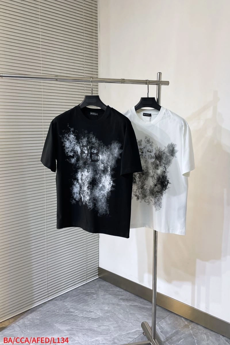 Contemporary Balenciaga T-Shirts 97268
