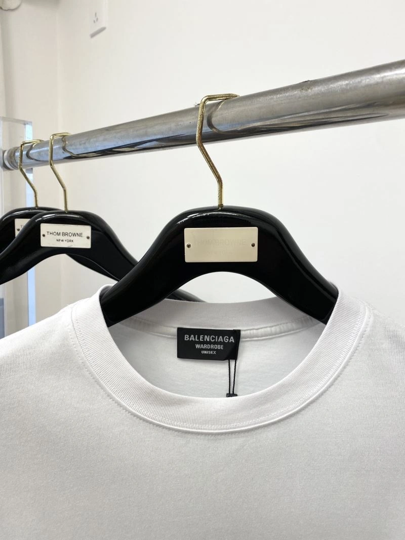 Neat Balenciaga T-Shirts 97222