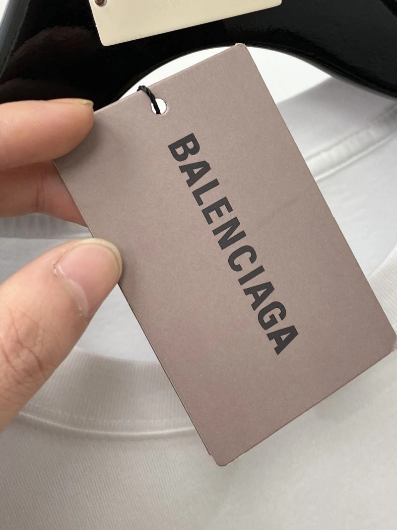 Neat Balenciaga T-Shirts 97222