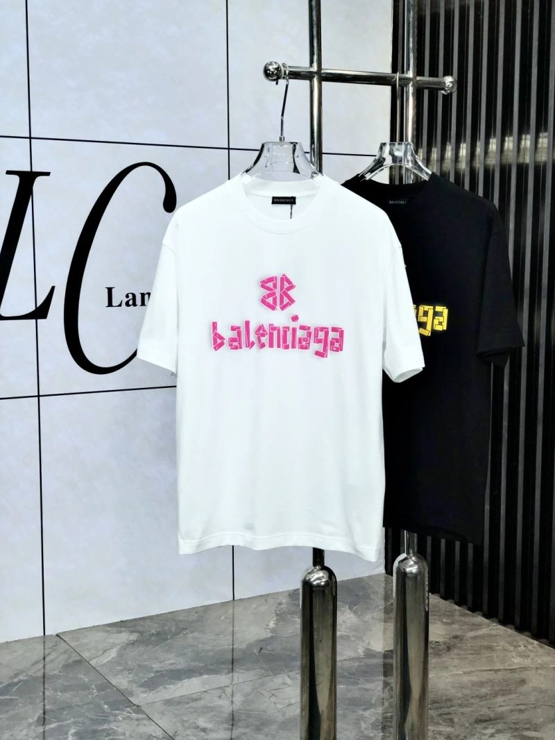 Versatile Balenciaga T-Shirts 97144
