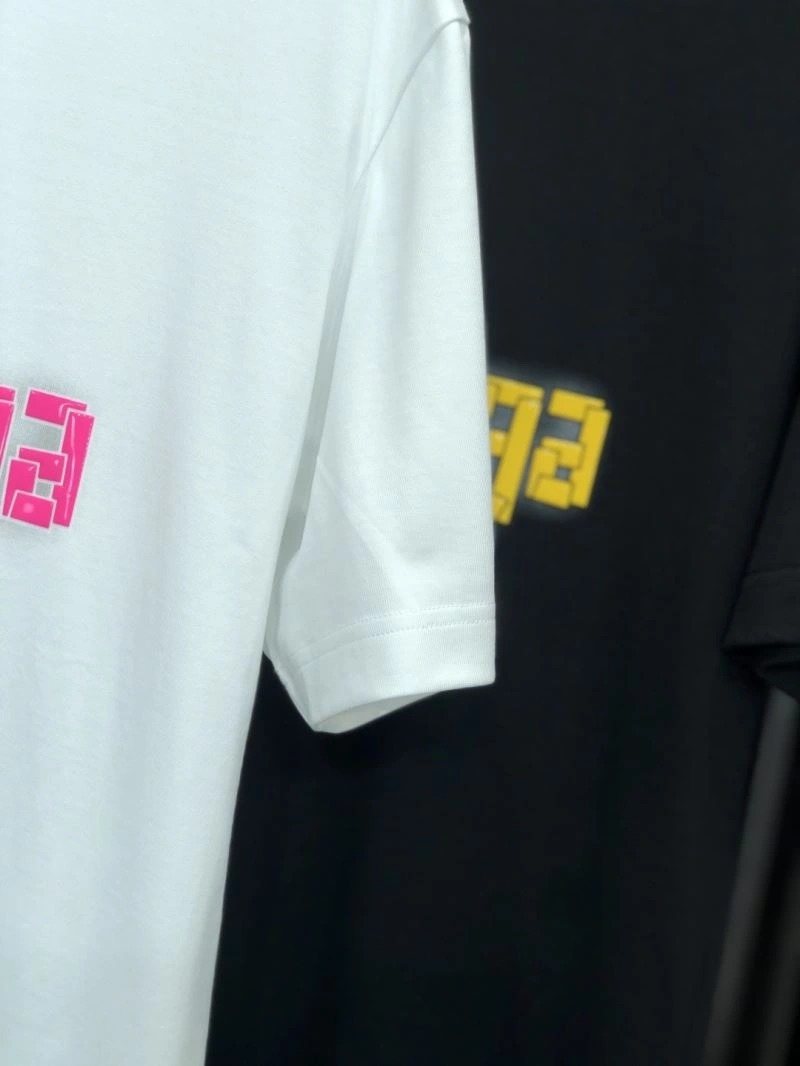 Versatile Balenciaga T-Shirts 97144