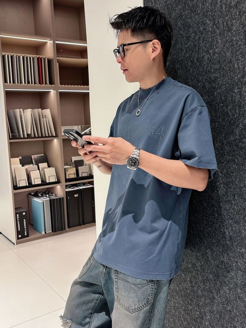 Bright Balenciaga T-Shirts 97139