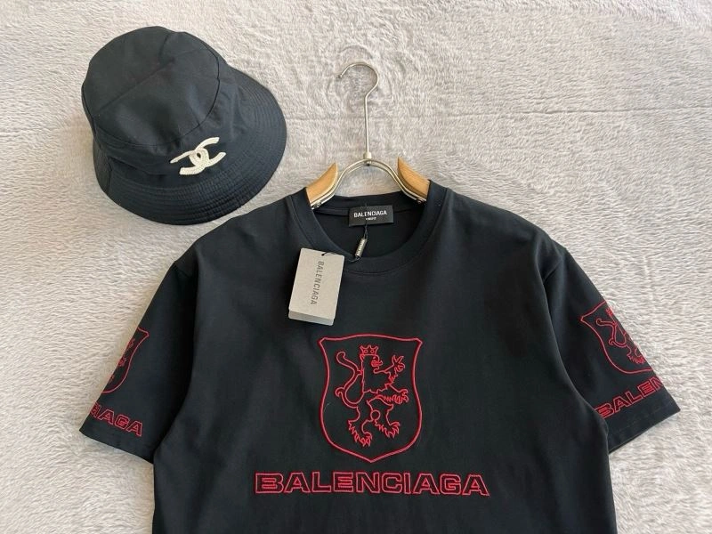 Functional Balenciaga T-Shirts 97130