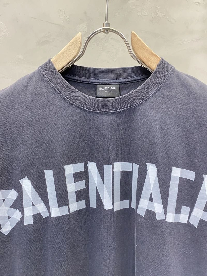 Contemporary Balenciaga T-Shirts 97126