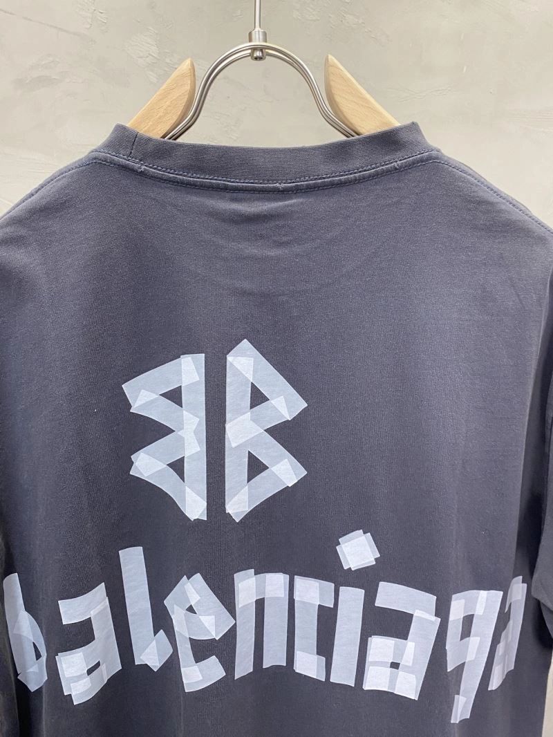 Contemporary Balenciaga T-Shirts 97126