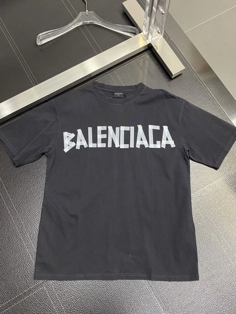 Contemporary Balenciaga T-Shirts 97126