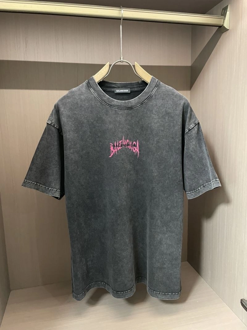 Vibrant Balenciaga T-Shirts 97109