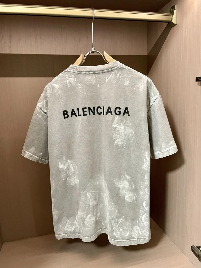Effortless Balenciaga T-Shirts 97099