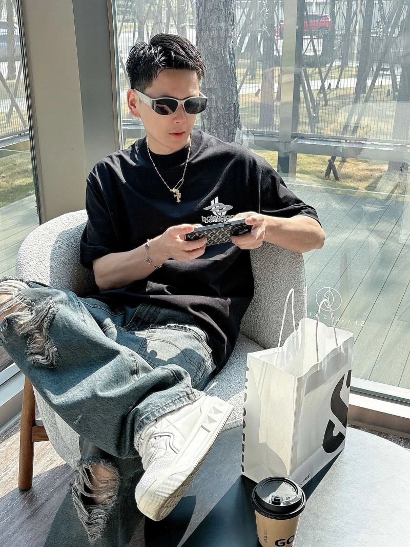 Original Balenciaga T-Shirts 97014