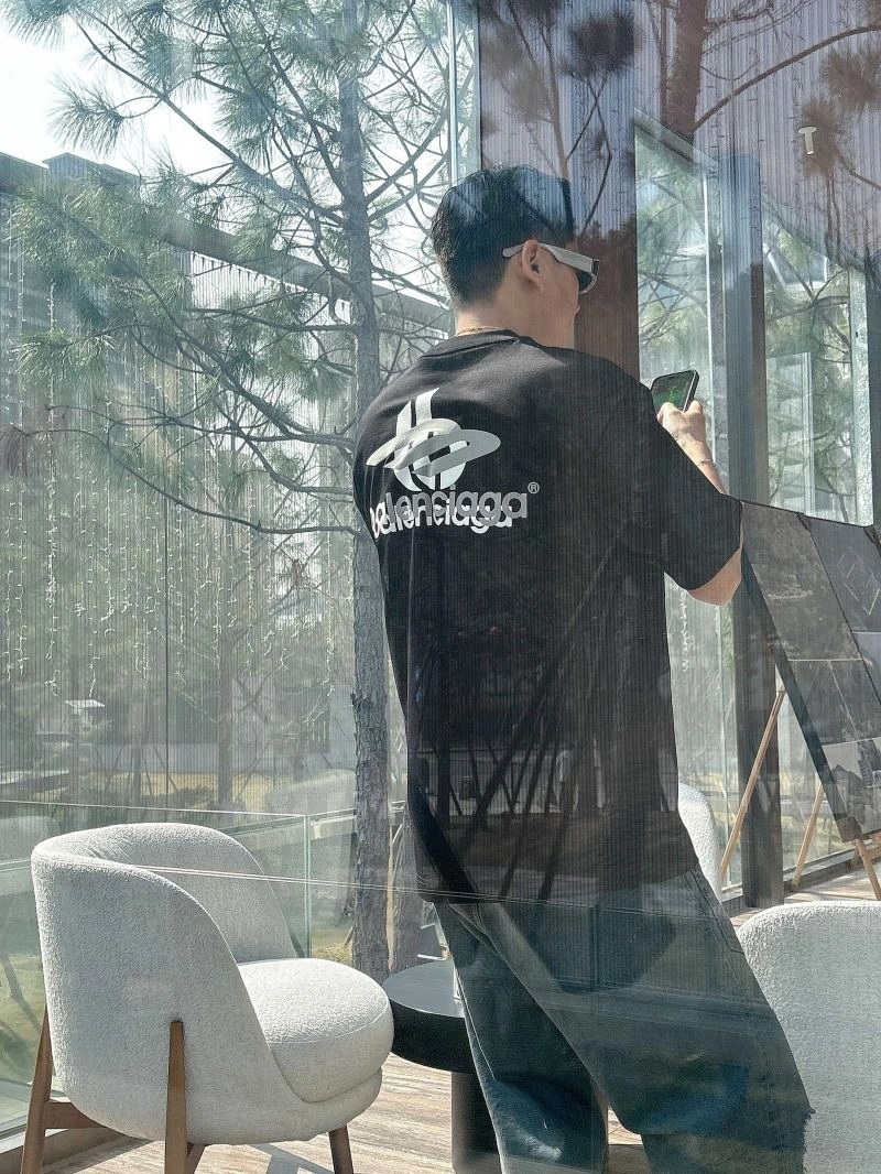 Original Balenciaga T-Shirts 97014