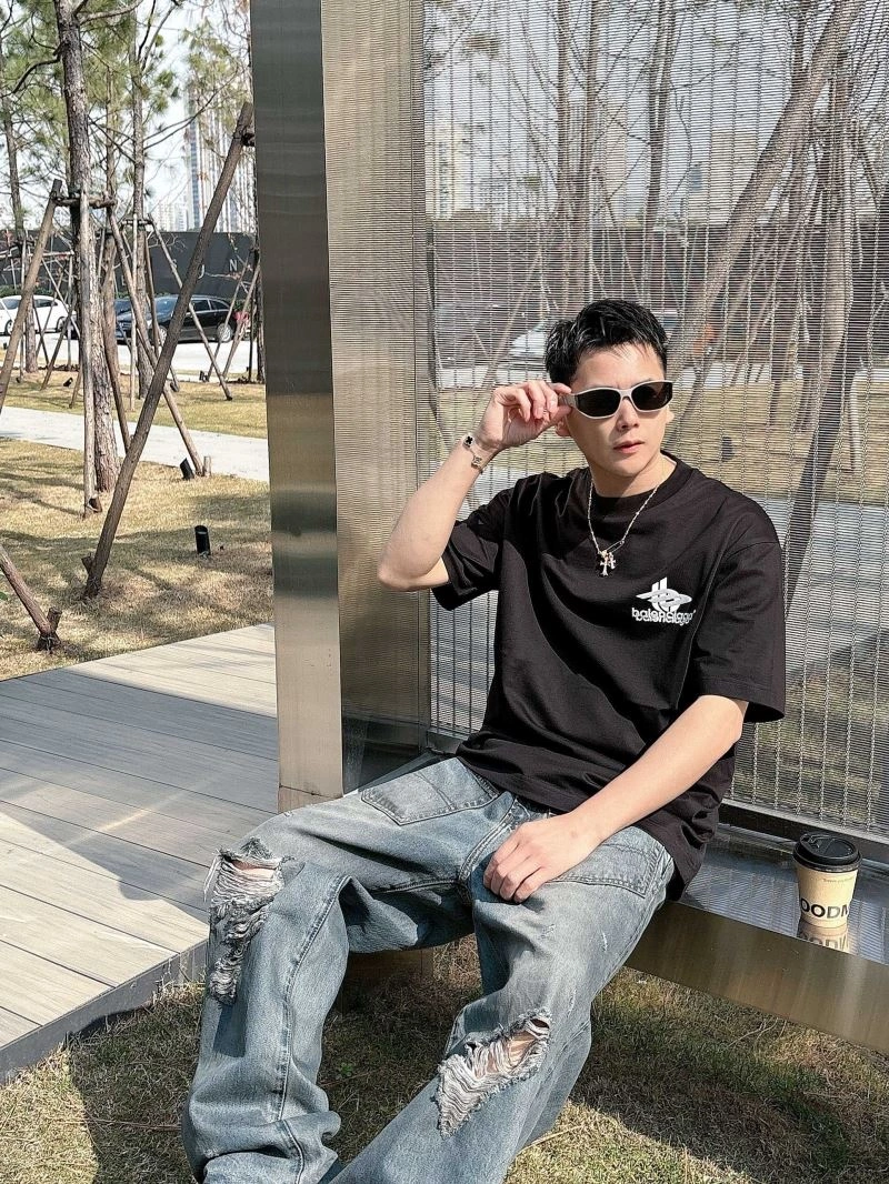 Original Balenciaga T-Shirts 97014