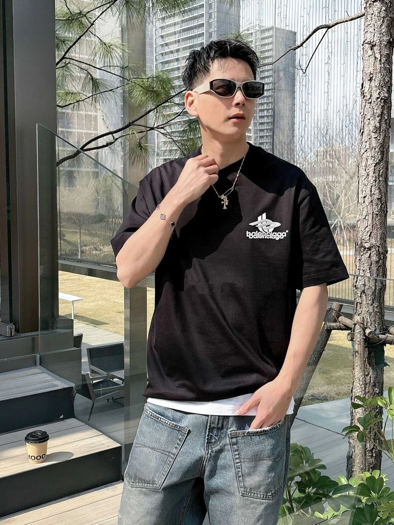 Original Balenciaga T-Shirts 97014