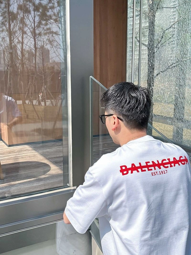 Popular Balenciaga T-Shirts 97027
