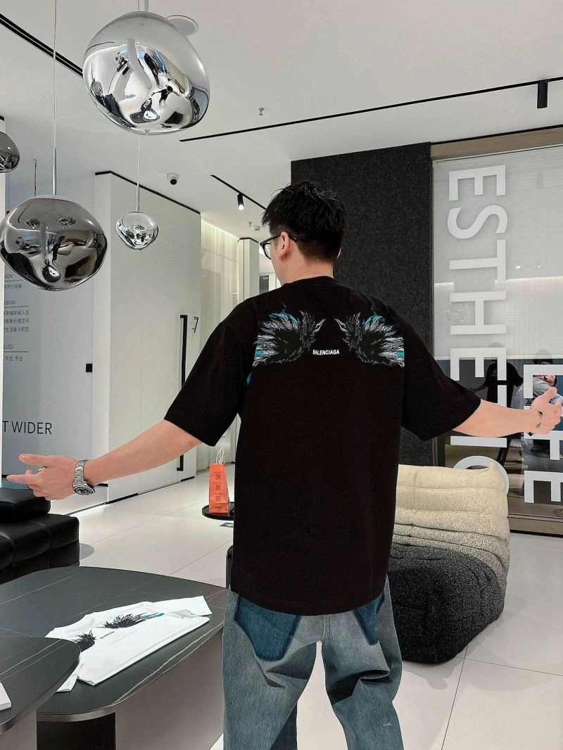 Balenciaga T-Shirts Durable 97012