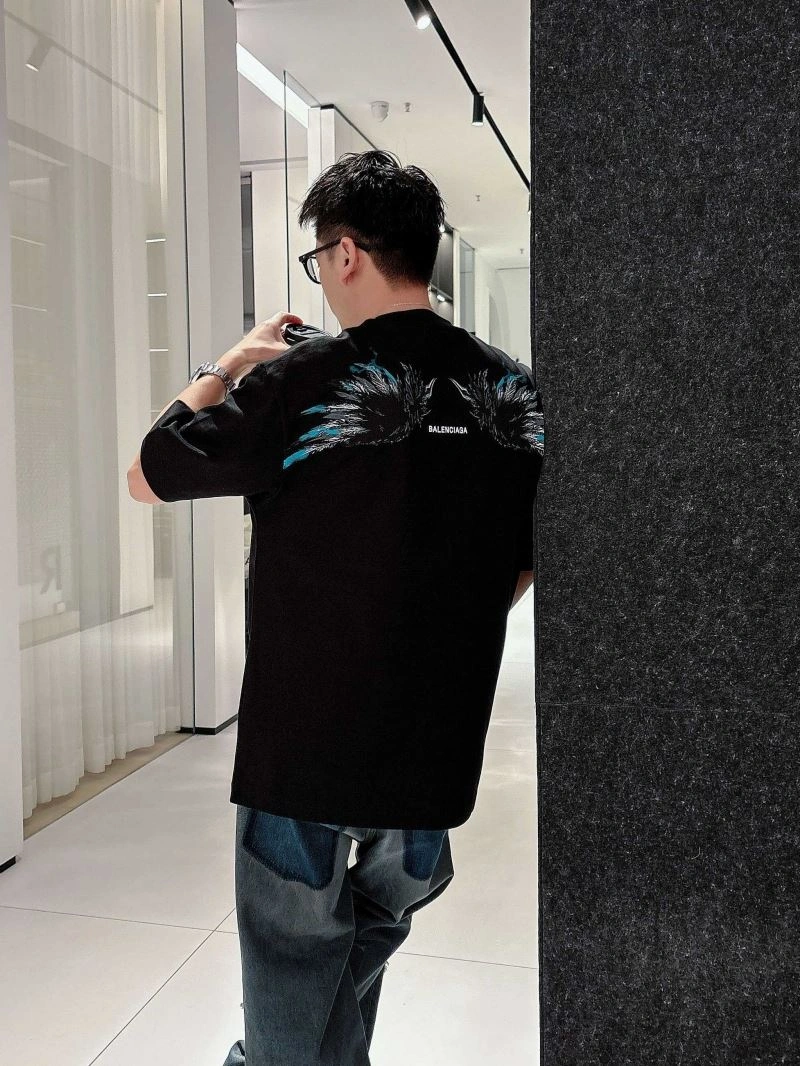 Balenciaga T-Shirts Durable 97012