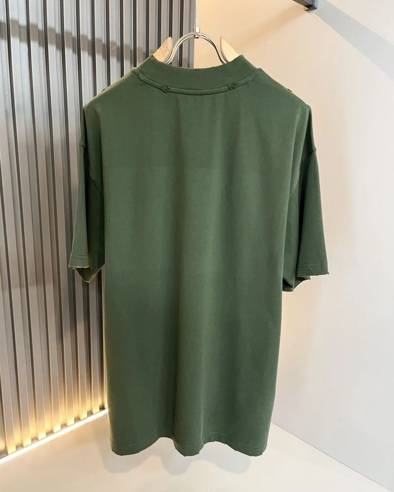 Versatile Balenciaga T-Shirts 97000