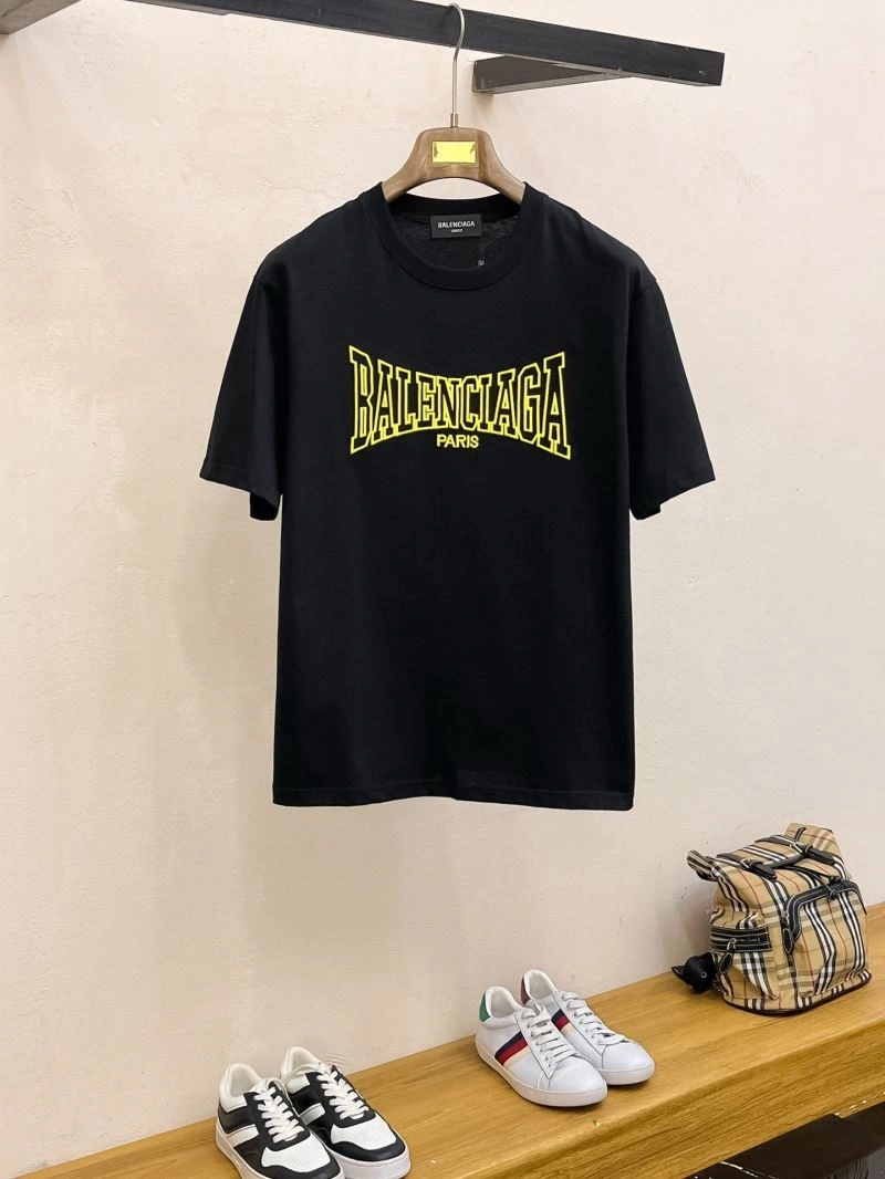 Effortless Balenciaga T-Shirts 96987