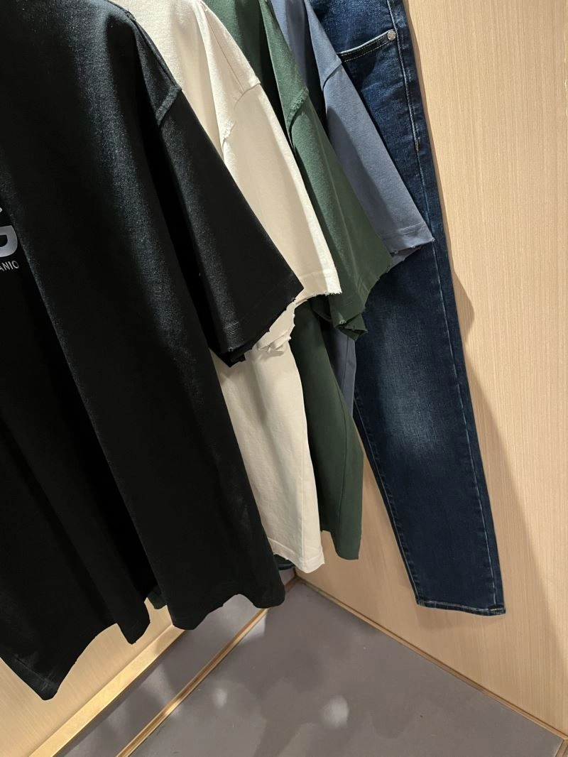 Durable Balenciaga T-Shirts 96969