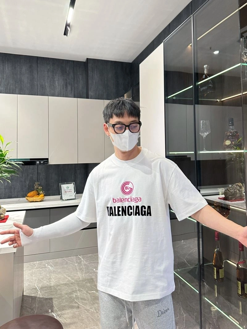 Balenciaga T-Shirts UrbanChic 96954