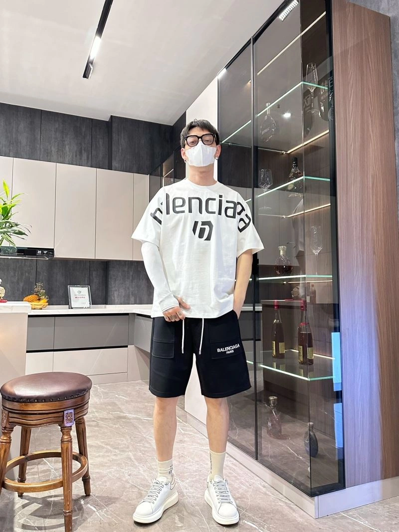 Sporty Balenciaga T-Shirts 96993